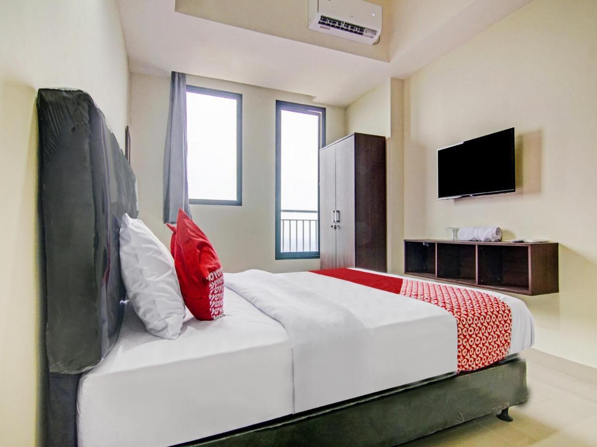 Oyo 90339 Evenciio Apartment Syariah Depok Exterior photo